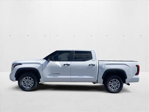 New 2025 Toyota Tundra SR5 AWD/4WD image 5
