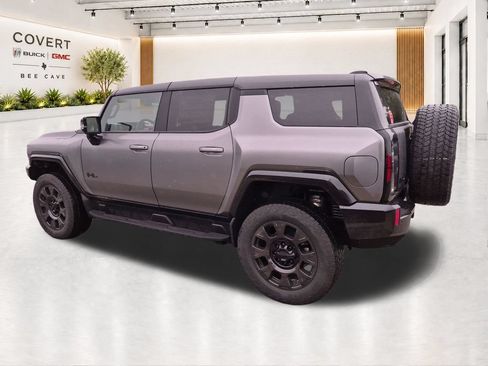 New 2026 GMC Hummer EV 3X w/ Carbon Fiber Edition Package AWD/4WD image 8