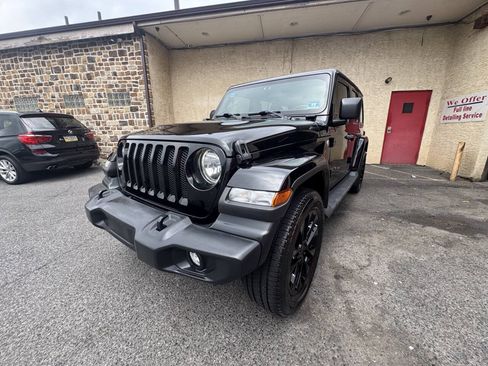 Used 2018 Jeep Wrangler Unlimited Sport S AWD/4WD image 15