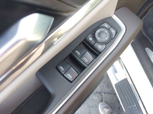 Used 2024 Chevrolet Silverado 2500 LT image 13