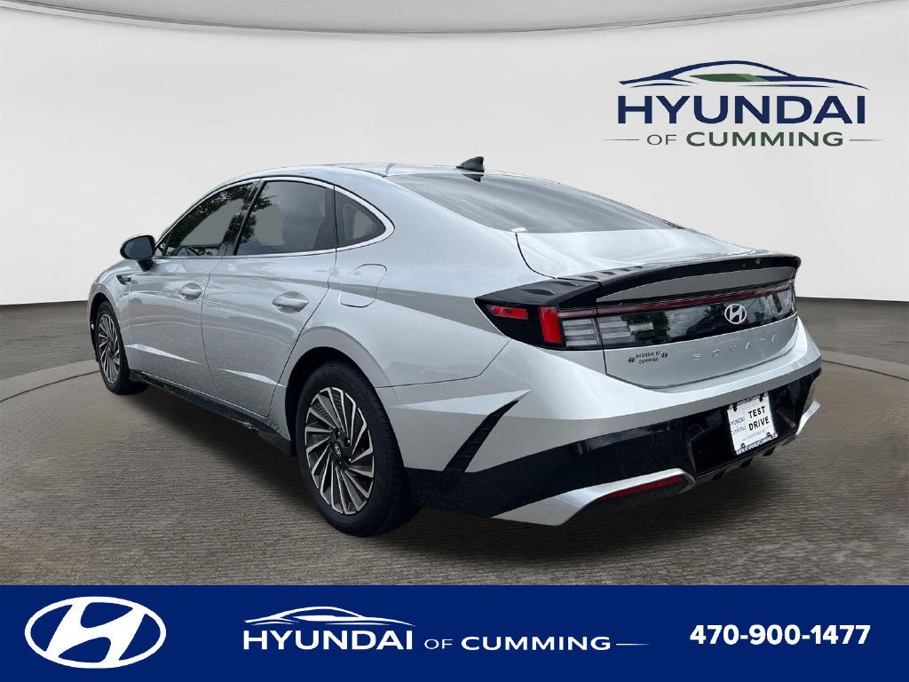 Used 2025 Hyundai Sonata SEL FWD image 6