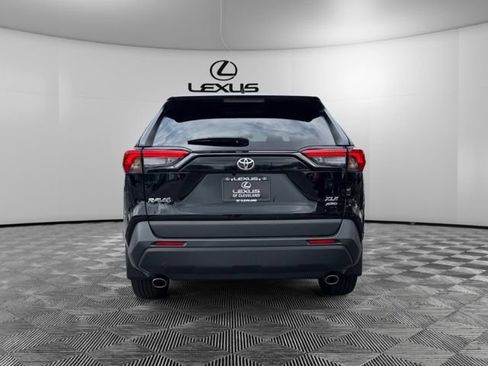 Used 2023 Toyota RAV4 XLE Premium AWD/4WD image 6