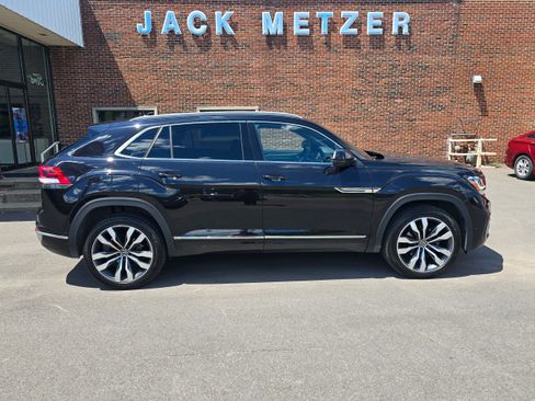 Used 2020 Volkswagen Atlas Cross Sport SEL Premium R-Line AWD/4WD image 8