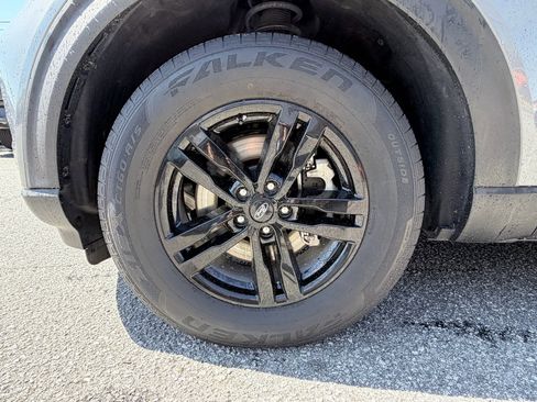 Used 2021 Ford Explorer XLT w/ Equipment Group 202A image 36