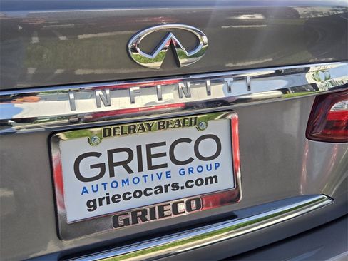 Used 2015 INFINITI Q70 3.7 image 9