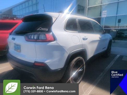 Used 2020 Jeep Cherokee Latitude Plus AWD/4WD image 5