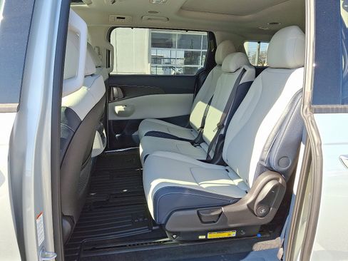 New 2026 Kia Carnival SX Prestige image 7