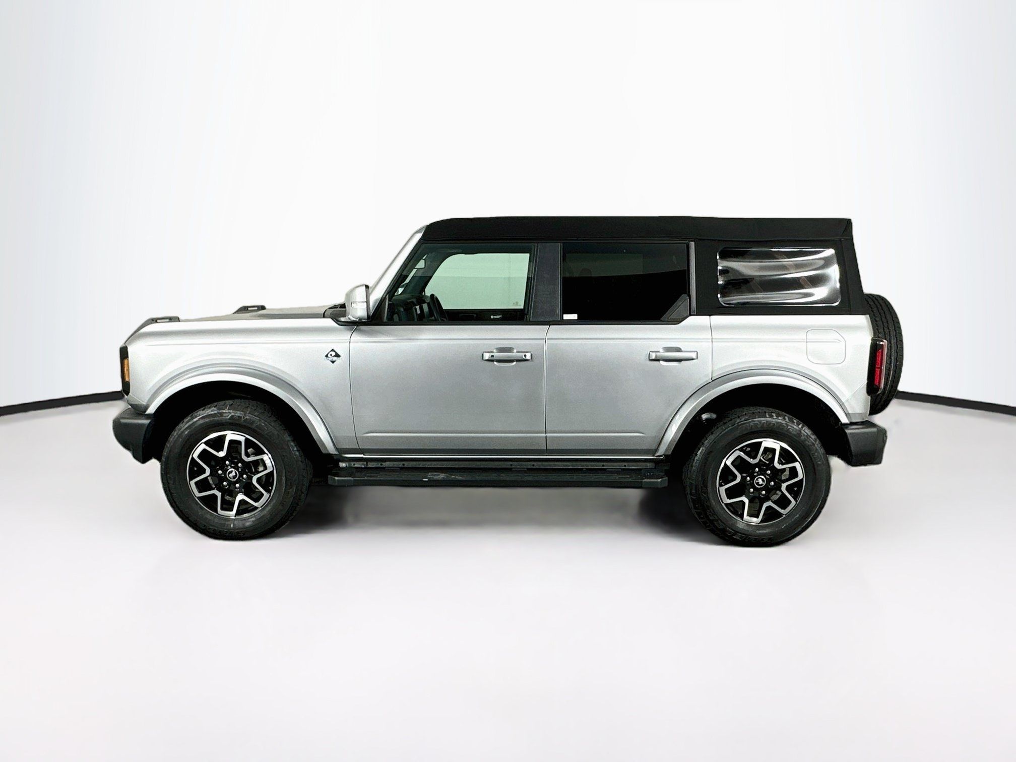 Used 2023 Ford Bronco Outer Banks AWD/4WD image 4