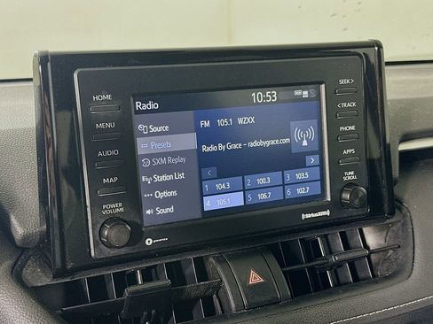 Used 2022 Toyota RAV4 LE image 28