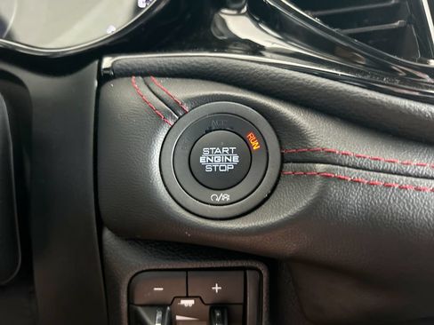 Used 2024 Dodge Durango GT RWD image 33