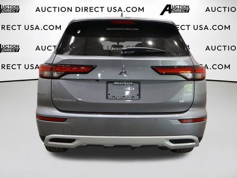 Used 2022 Mitsubishi Outlander SE AWD/4WD image 6