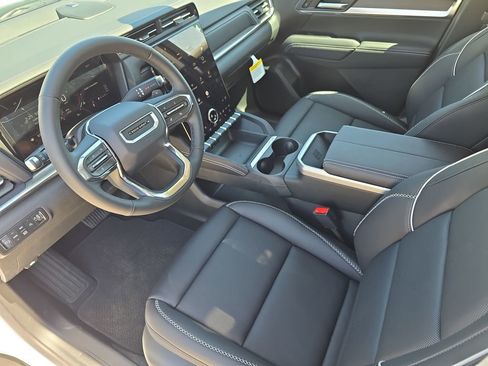 New 2026 GMC Terrain Denali AWD/4WD image 16