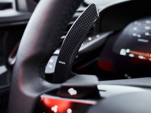 Used 2024 Ferrari SF90 Spider image 57