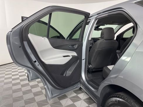 Used 2024 Chevrolet Equinox LS FWD image 36