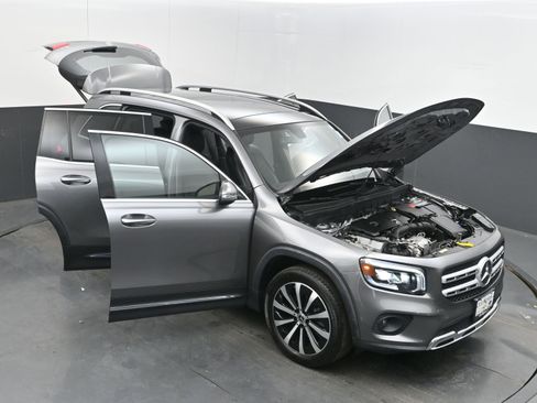 Used 2023 Mercedes-Benz GLB 250 4MATIC image 38