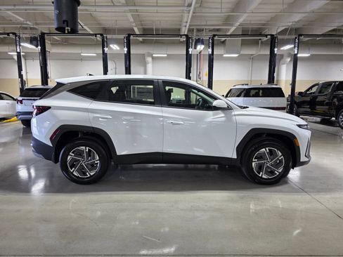 New 2026 Hyundai Tucson Blue SE AWD/4WD image 8