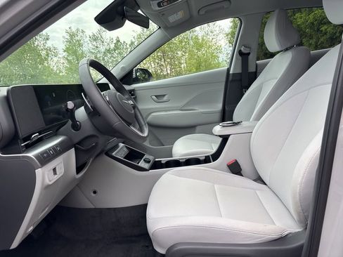 Certified 2025 Hyundai Kona SEL AWD/4WD image 10