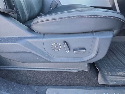 Used 2020 Ford F150 Platinum w/ Equipment Group 701A Luxury image 39