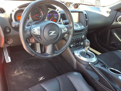Certified 2019 Nissan 370Z Touring Sport RWD image 5