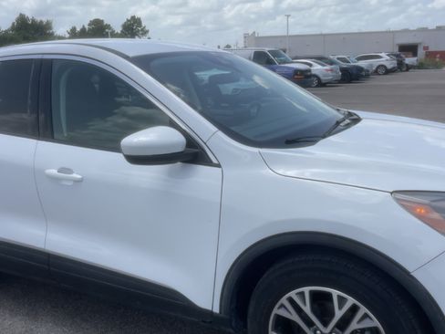 Used 2022 Ford Escape SEL AWD/4WD image 12