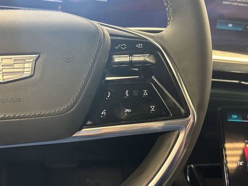 New 2025 Cadillac Escalade IQ Sport 2 w/ LPO, ONYX Package image 40