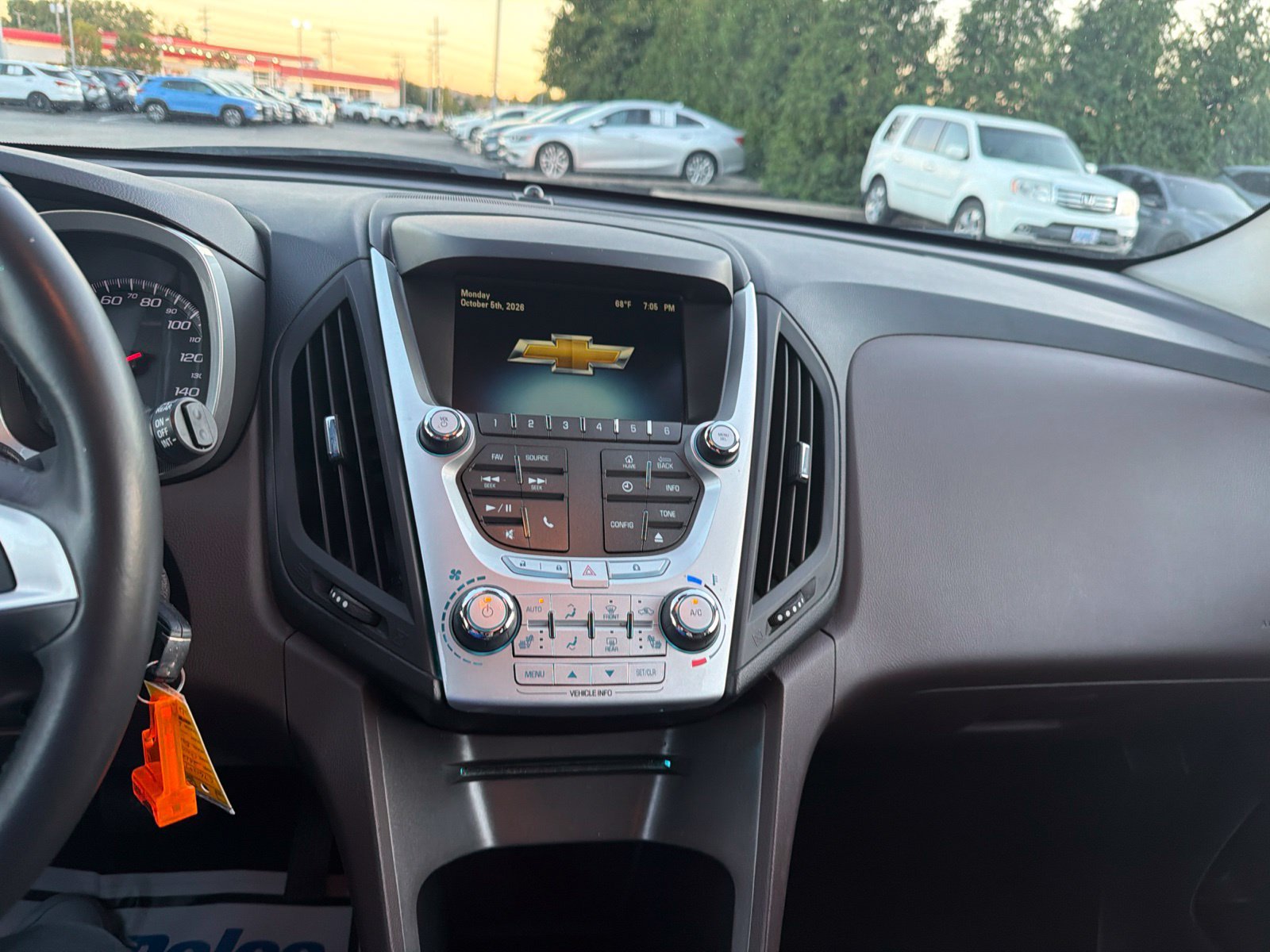 Used 2012 Chevrolet Equinox LT FWD image 11