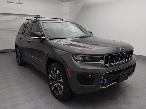 Used 2022 Jeep Grand Cherokee Overland AWD/4WD image 13