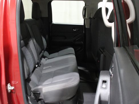 Used 2024 Nissan Frontier SV w/ Technology Package RWD image 26