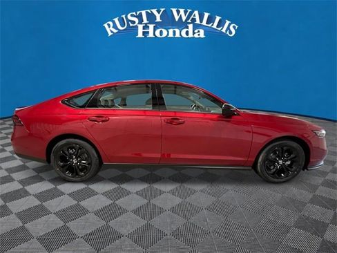 New 2025 Honda Accord SE image 2