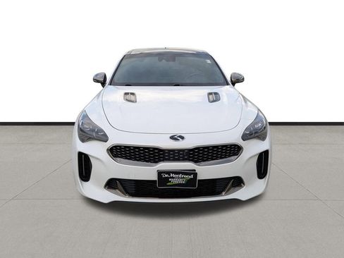 Used 2019 Kia Stinger GT2 AWD/4WD image 2