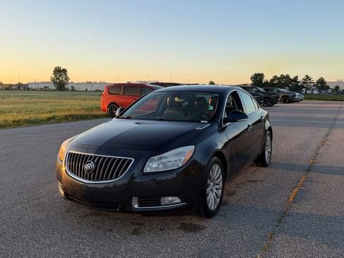 Used 2013 Buick Regal Premium FWD image 3