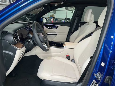 New 2025 Mercedes-Benz GLC 300 4MATIC image 21