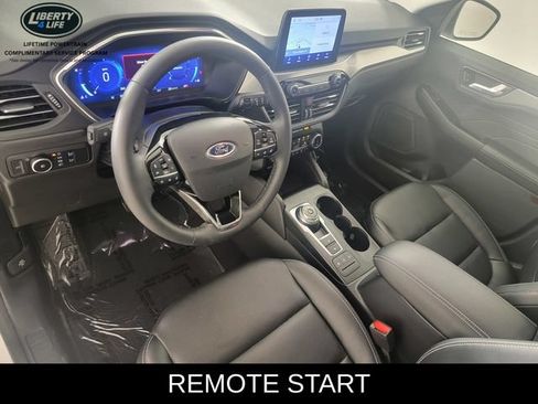 Certified 2022 Ford Escape Titanium w/ Class II Trailer Tow Package AWD/4WD image 12