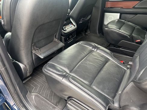 Used 2019 Lincoln Navigator L Reserve image 20