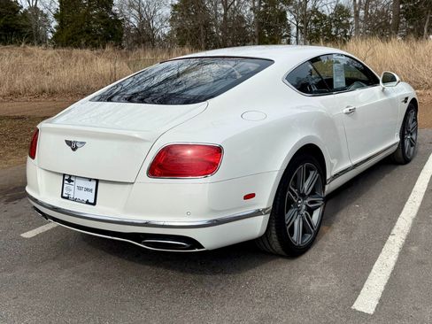 Used 2017 Bentley Continental GT image 3