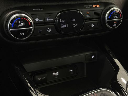 Used 2023 Kia Soul GT-Line FWD image 36