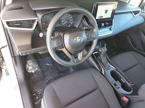 Used 2025 Toyota Corolla LE image 11