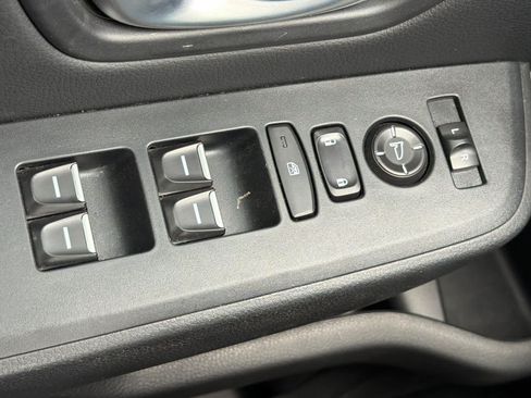 Used 2025 Honda Pilot Sport image 15