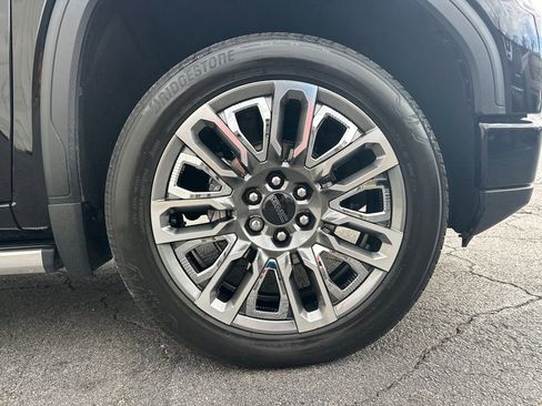 Used 2024 GMC Sierra 1500 Denali Ultimate image 13