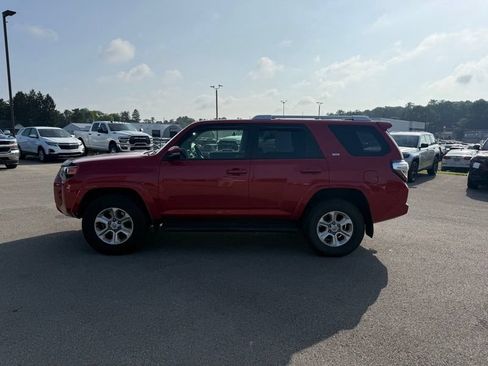 Used 2016 Toyota 4Runner SR5 Premium AWD/4WD image 9