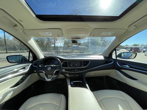 Used 2022 Buick Enclave Premium w/ Experience Buick Package image 37