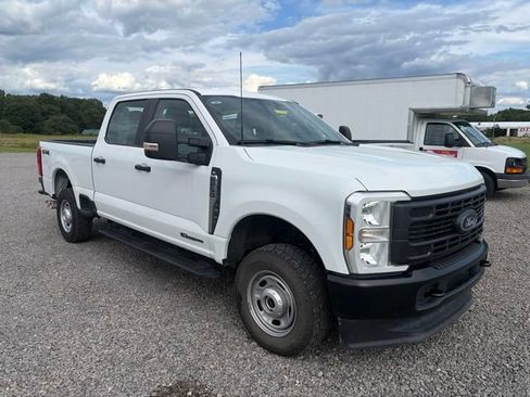 Used 2026 Ford F250 XL AWD/4WD image 3