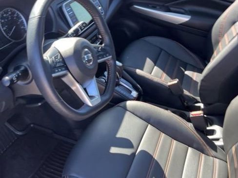Used 2019 Nissan Kicks SR w/ SR Premium Package image 12