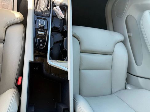 Used 2019 Volvo XC60 T5 Momentum w/ Premium Package image 29