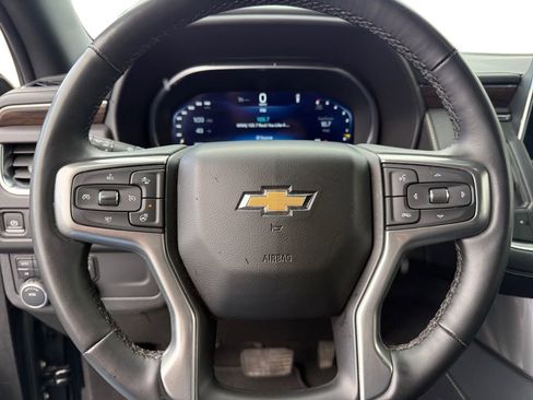 Used 2024 Chevrolet Tahoe Premier AWD/4WD image 12