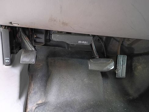 Used 2001 Ford F250 2WD SuperCab Super Duty image 19