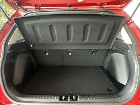 Used 2023 Hyundai Venue Limited w/ Cargo Package FWD image 25