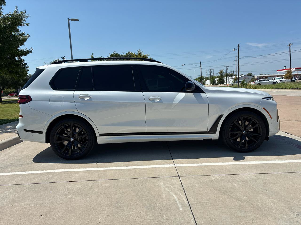 Used 2025 BMW X7 M60i w/ Executive Package AWD/4WD image 8