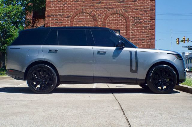 Used 2023 Land Rover Range Rover Long Wheelbase Autobiography AWD/4WD image 4