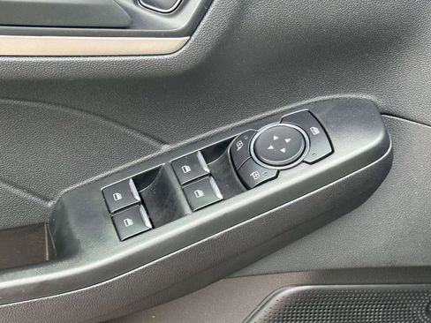 Used 2022 Ford Escape SE w/ Cold Weather Package image 15